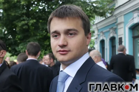 Навіщо Порошенку горілчаний завод і музичний ансамбль