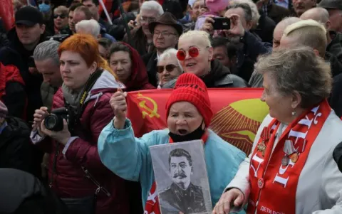 Російський народ. Фото: Konstantin Zavrazhin/Getty Images 