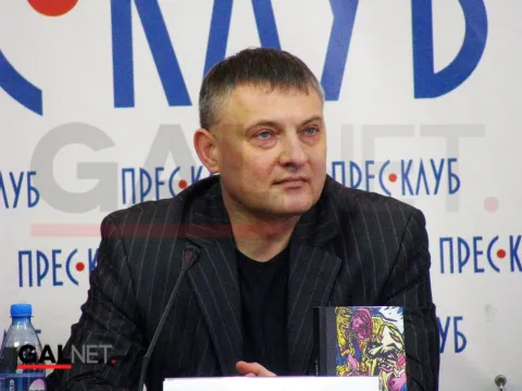 Голова обласної громадської організації «Перехід», представник міжнародної громадської організації «Українська Громада» у Львові.