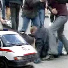 Побили комуніста