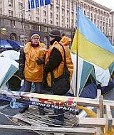 Третій день спротиву. "Наша Україна" нарешті пише план