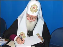 Церква усувається від виборів. Немає кого підтримувати?