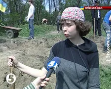 Молодіжні організації взялися відновлювати заповітний курган "Розрита могила"