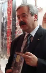 В Музеї Івана Гончара презентували книгу “Українські дерев’яні храми”