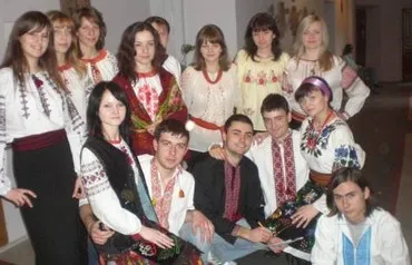 29 квітня львівські банкіри вийдуть на роботу у вишиванках