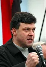 "Чим більше буде гризні між помаранчевими і біло-серцевими, тим для нас краще" - Олег Тягнибок