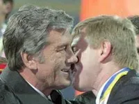 Ющенко виступає гарантом бізнесу Ахметова