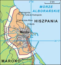 Іспанська поліція відбивається від мігрантів на кордоні