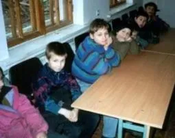 Українських дітей і вагітних убиватимуть вакцинами безкоштовно. Усіх інших - за гроші. 