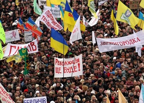 На Майдані-2 з’явилася Юлія Тимошенко