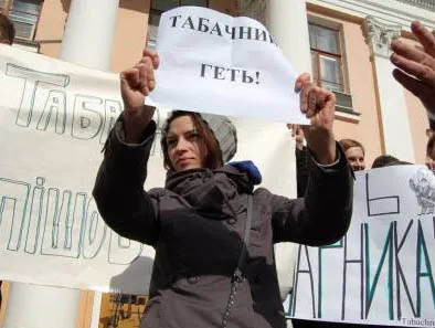 Міносвіти не відмовилось збільшувати плату за контракт