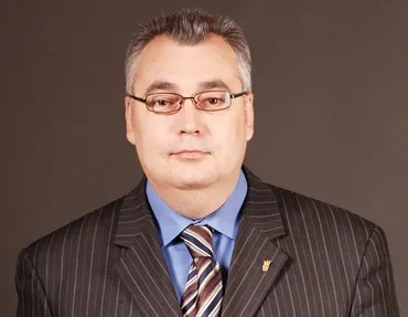 Дмитро Снєгирьов звернувся до суду з вимогою скасувати рішення Луганської обласної ради щодо статусу російської мови