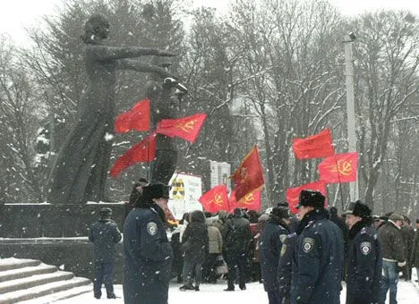 «Монумент слави» - символ московського імперіалізму та… хрунізму львівської влади