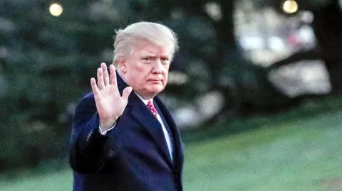 Дональд Трамп - президент США