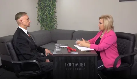 Ігор Каганець і Оксана Білозір у студії відеоканалу Гартленд
