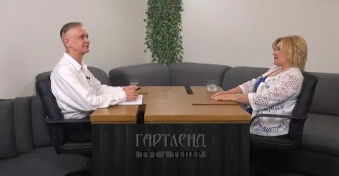 Ігор Каганець і Оксана Білозір у студії відеоканалу Гартленд