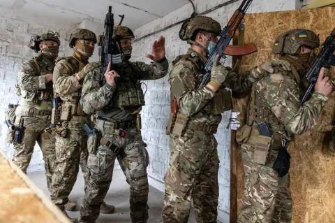 Румунські, українські та американські "зелені берети". Фото: Sgt. Patrik Orcutt