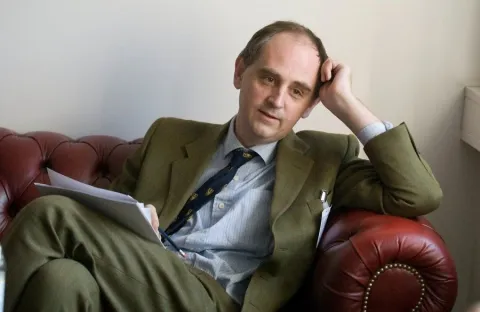 Едвард Лукас (Edward Lucas). 