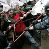 Черновецький заспокоював протестуючих своїми піснями