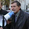 Хто стріляє в опозицію?