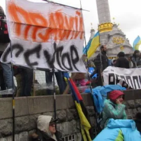 "Правий сектор" заявляє, що в Україні можлива ще одна революція