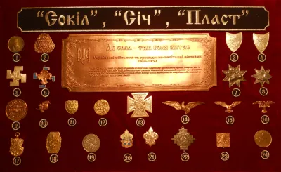 Відзнаки українських товариств «Сокіл», «Січ», «Пласт»