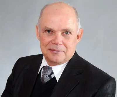 Валерій Тимофійович Швець, доктор фізико-математичних наук, професор, академік Академії наук вищої школи України 