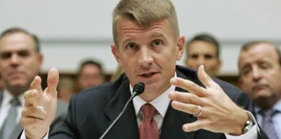  Ерік Дін Прінс (Erik Dean Prince, нар. 6 червня 1969 р.) - американський підприємець, колишній офіцер Сил спеціальних операцій ВМС США, співзасновник Blackwater.