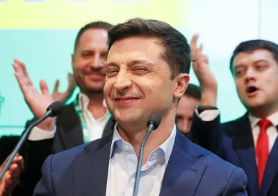 Слава гаранту Конституції! 
