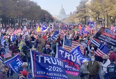 Прихильники Трампа протестують перед Білим домом проти масових фальсифікацій на виборах