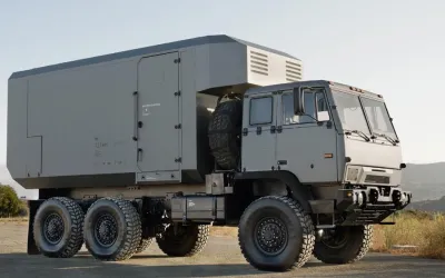 Вантажівка Tactical Intelligence Targeting Access Node (TITAN)
