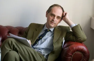 Едвард Лукас (Edward Lucas). 