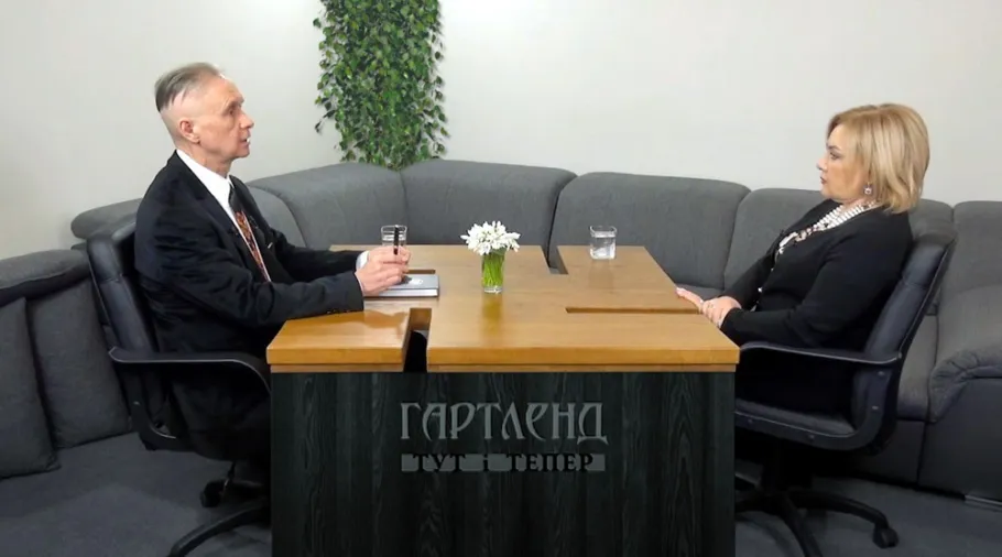 Ігор Каганець і Оксана Білозір у студії відеоканалу Гартленд