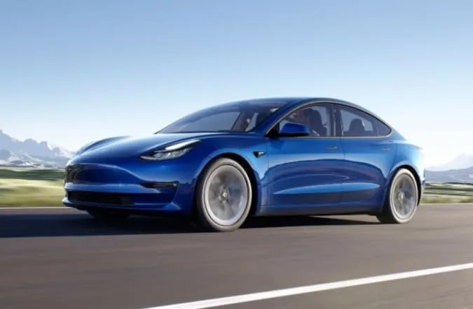 П’ять функцій Tesla, які здаються магією, але вже працюють